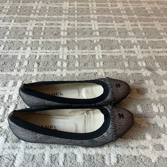 Pre owned Chanel balletflats size 39 1/2 (8) - Picture 2 of 3